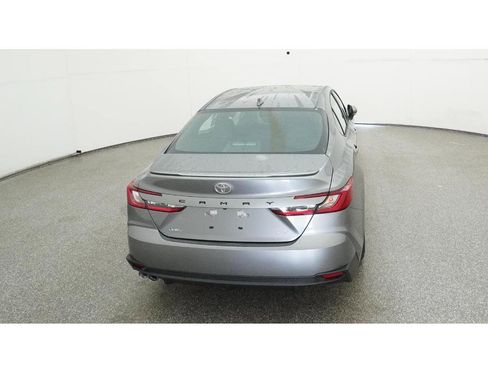 Used 2026 Toyota Camry SE w/ Convenience Package FWD image 7