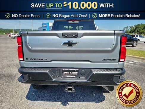 New 2026 Chevrolet Silverado 2500 ZR2 w/ LPO, Dark Essentials Package AWD/4WD image 8