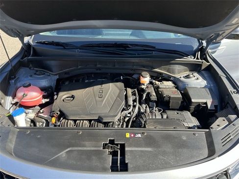 Used 2023 Kia Sorento LX image 13