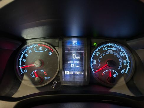 Used 2021 Toyota Tacoma SR w/ SX Package RWD image 23