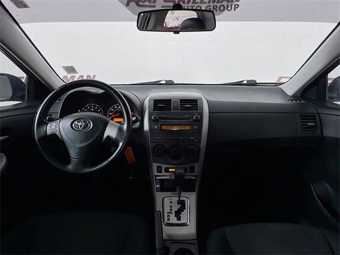 Used 2010 Toyota Corolla S image 21