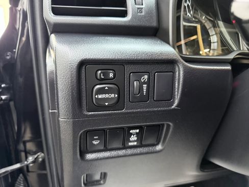 Used 2016 Toyota 4Runner 4WD image 15