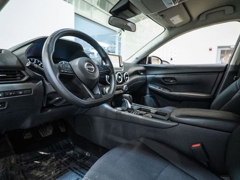 Used 2025 Nissan Sentra S image 12