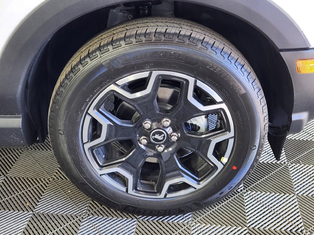 New 2026 Ford Bronco Sport Outer Banks w/ Outer Banks Tech Package+ AWD/4WD image 9