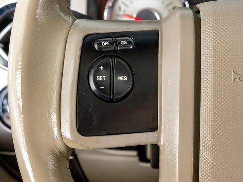 Used 2014 Ford Expedition EL Limited w/ Equipment Group 301A AWD/4WD image 16