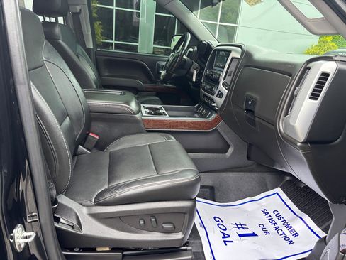 Used 2018 GMC Sierra 1500 SLT AWD/4WD image 16
