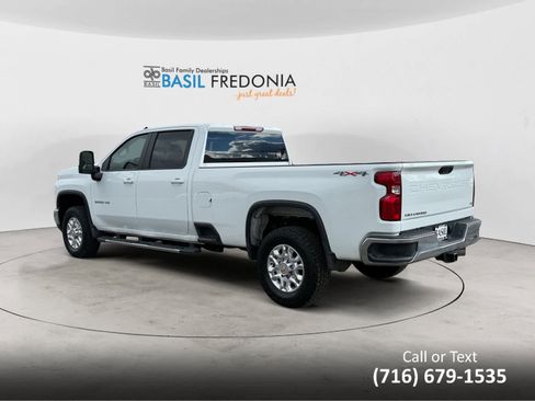 Used 2024 Chevrolet Silverado 3500 LT image 3