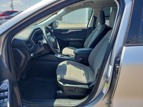 Used 2022 Ford Escape SE w/ Convenience Package FWD image 16