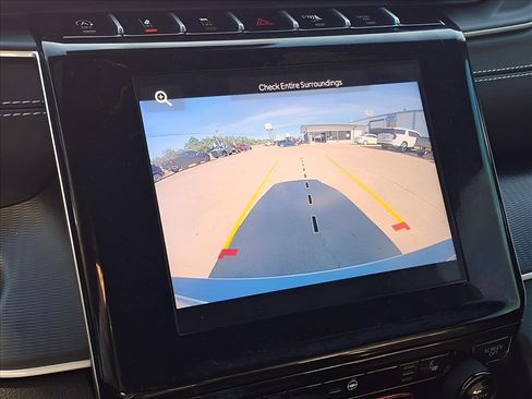 Used 2024 Jeep Grand Cherokee L Laredo w/ Luxury Tech Group I image 11