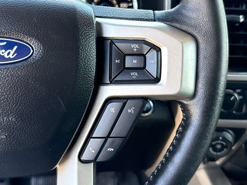 Used 2020 Ford F150 Lariat RWD image 16