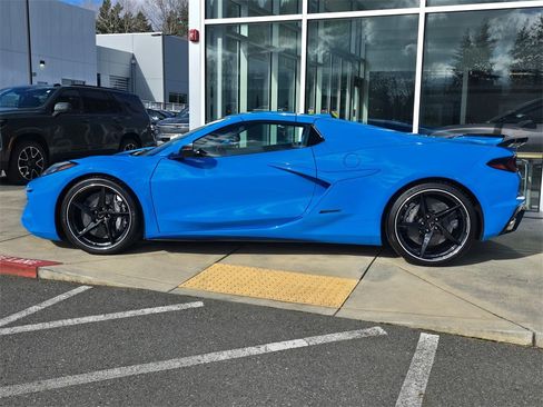 Used 2024 Chevrolet Corvette E-Ray w/ ZER Performance Package image 2