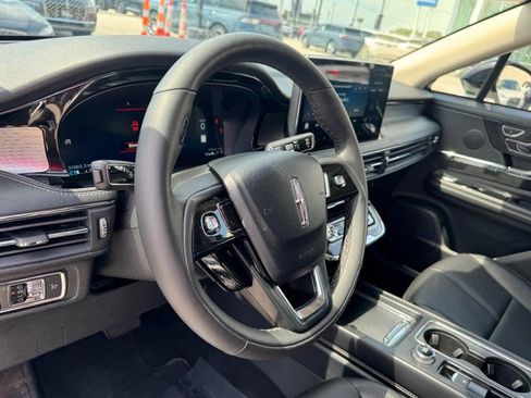 Certified 2023 Lincoln Corsair AWD w/ Equipment Group 101A image 15