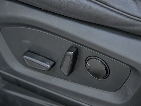Certified 2023 Ford Explorer Limited AWD/4WD image 19