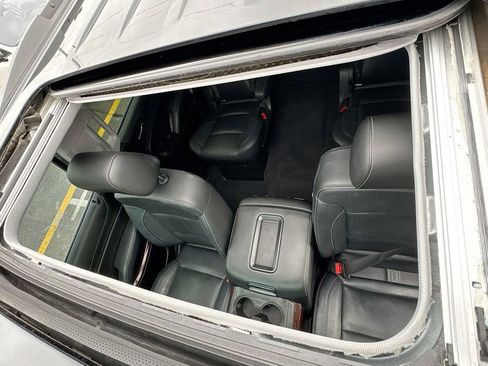 Used 2020 GMC Yukon XL SLT w/ Premium Edition image 27