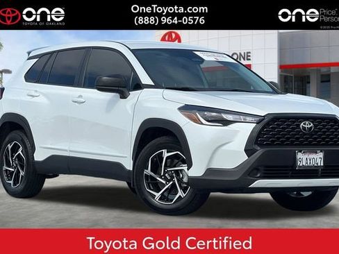 Certified 2024 Toyota Corolla Cross L FWD image 1