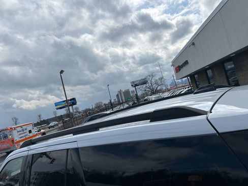 Used 2025 Ford Expedition Active image 5