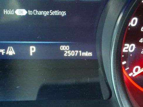 Used 2021 Toyota Camry XSE image 15