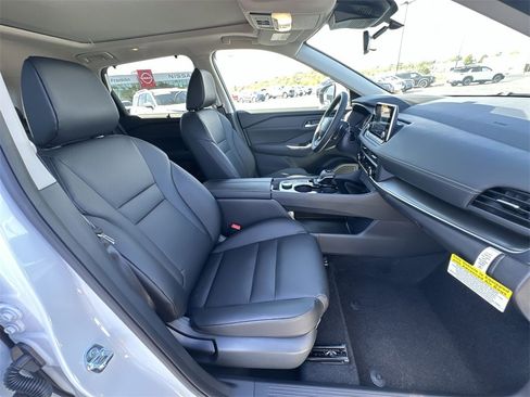 New 2026 Nissan Rogue SV image 24