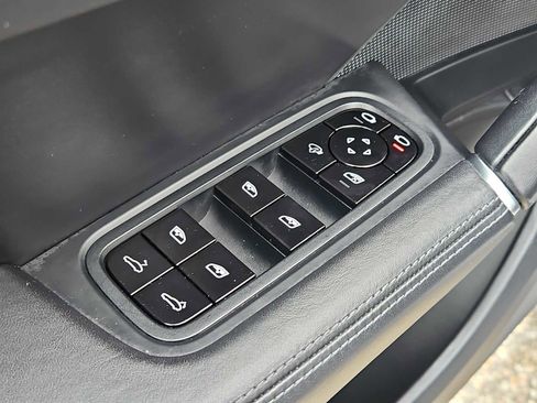 Certified 2021 Porsche Cayenne GTS AWD/4WD image 24