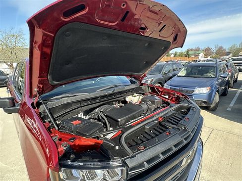 Used 2021 Chevrolet Silverado 1500 LTZ w/ LTZ Premium Package AWD/4WD image 29
