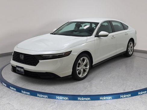 Used 2023 Honda Accord LX image 1