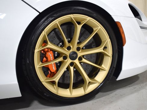 New 2025 McLaren Artura Spider image 17