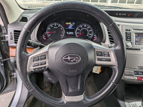 Used 2014 Subaru Outback 2.5i Limited w/ Moonroof Package image 18