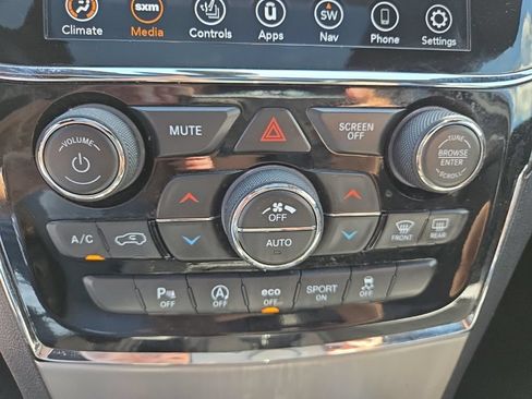 Used 2019 Jeep Grand Cherokee Altitude AWD/4WD image 22