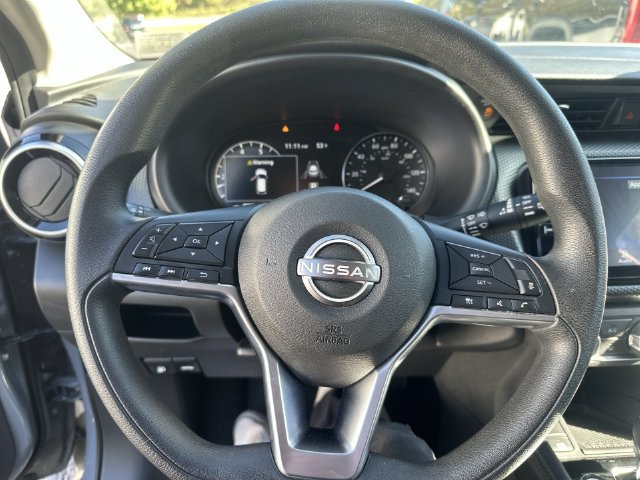 Used 2024 Nissan Kicks SV w/ Interior Electronics Package FWD image 20
