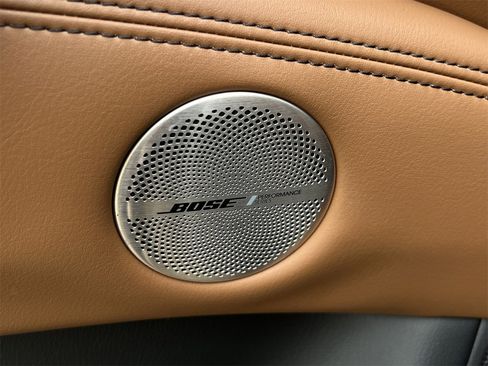 Used 2024 INFINITI QX80 Sensory image 27