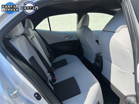Used 2024 Toyota Corolla SE w/ SE Package image 11