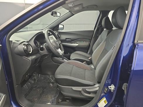Used 2019 Nissan Kicks SV FWD image 23