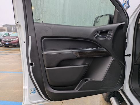 Used 2016 GMC Canyon SLT w/ Driver Alert Package image 11