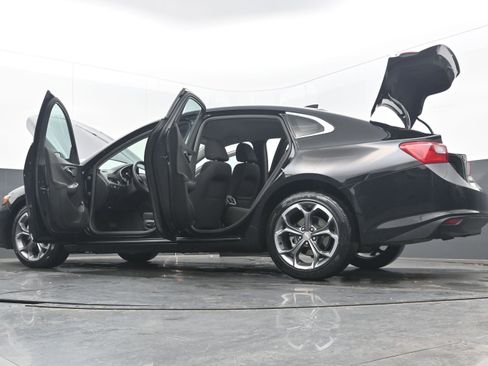 Used 2024 Chevrolet Malibu LT image 40