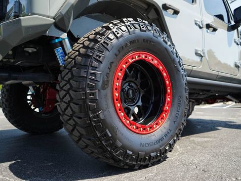 Used 2021 Jeep Wrangler Unlimited Rubicon AWD/4WD image 36