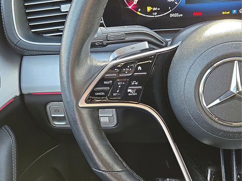 Used 2025 Mercedes-Benz GLS 450 4MATIC image 20