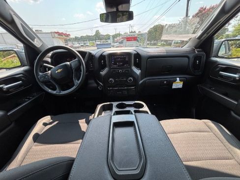 Used 2025 Chevrolet Silverado 1500 Custom w/ LPO, Dark Essentials Package AWD/4WD image 16