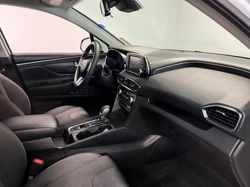 Used 2019 Hyundai Santa Fe SEL FWD image 11