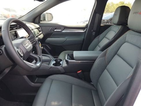 New 2026 GMC Terrain AT4 AWD/4WD image 19