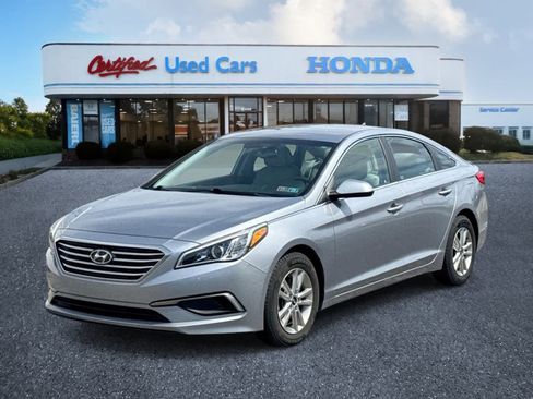 Used 2016 Hyundai Sonata SE FWD image 1