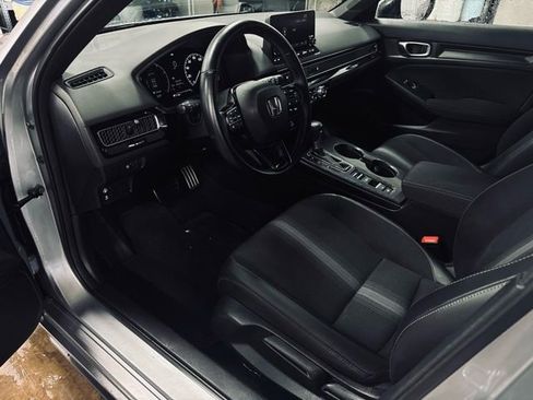 Used 2023 Honda Civic Sport image 15