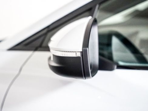 Used 2024 Audi Q4 e-tron Premium Plus image 24