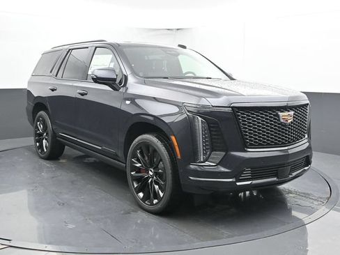 Used 2025 Cadillac Escalade Sport Platinum AWD/4WD image 5