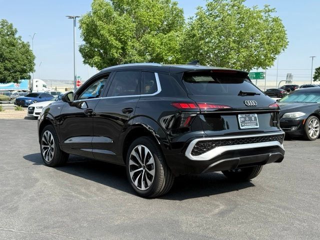 New 2026 Audi Q3 quattro 2.0T AWD/4WD image 5