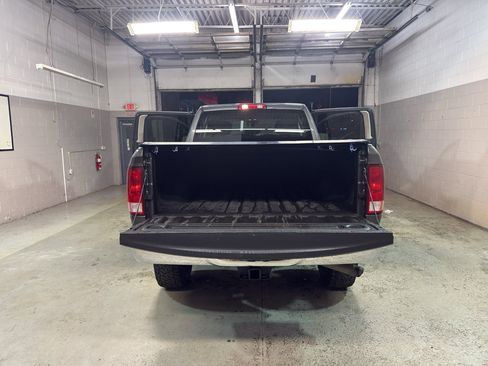 Used 2018 RAM 2500 Tradesman w/ Chrome Appearance Group AWD/4WD image 13