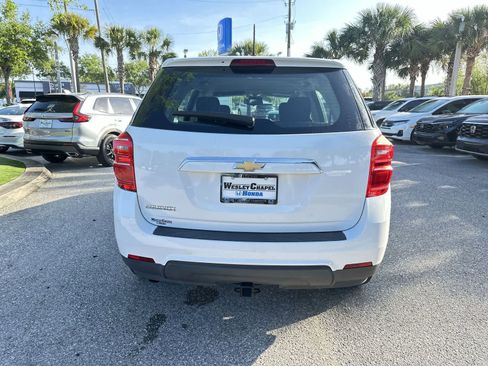 Used 2017 Chevrolet Equinox LS image 5