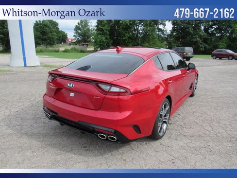 Used 2018 Kia Stinger GT1 RWD image 12