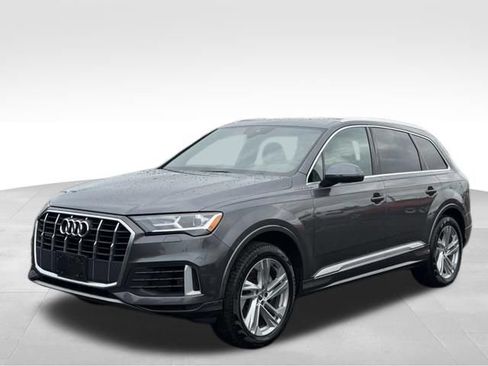Used 2020 Audi Q7 3.0T Premium w/ Convenience Package AWD/4WD image 3