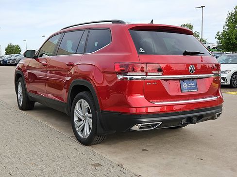 Used 2023 Volkswagen Atlas SE image 2
