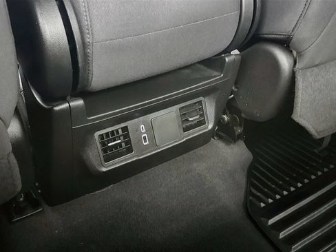 Used 2024 Chevrolet Silverado 1500 Custom RWD image 25